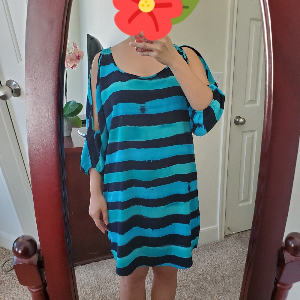 Like new EXPRESS Cold shoulder striped shift dress